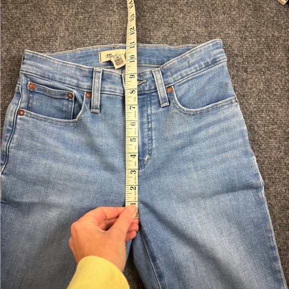 MADEWELL Women’s Denim Mid-Rise Kick Out Jeans Raw Hem size: 25 - Picture 4 of 9